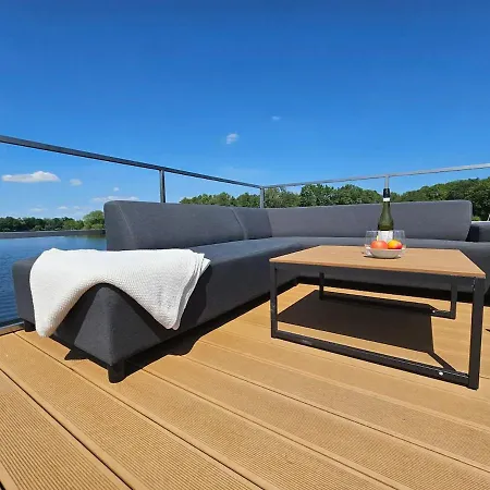 Hausboot Seaside * Poczdam